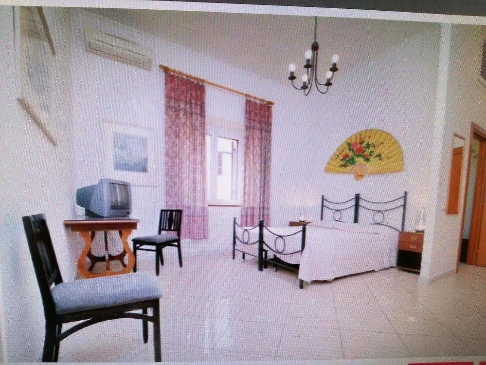 Hotel Touring Rome 2*,